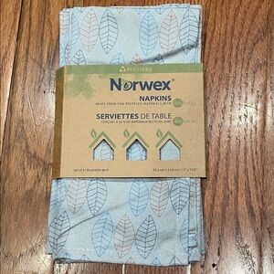 Norwex Eco-Friendly Leaf Pattern Napkins NEW set of 4